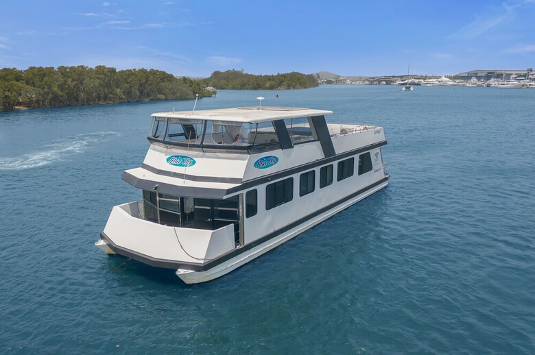 Coomera Houseboat Holidays