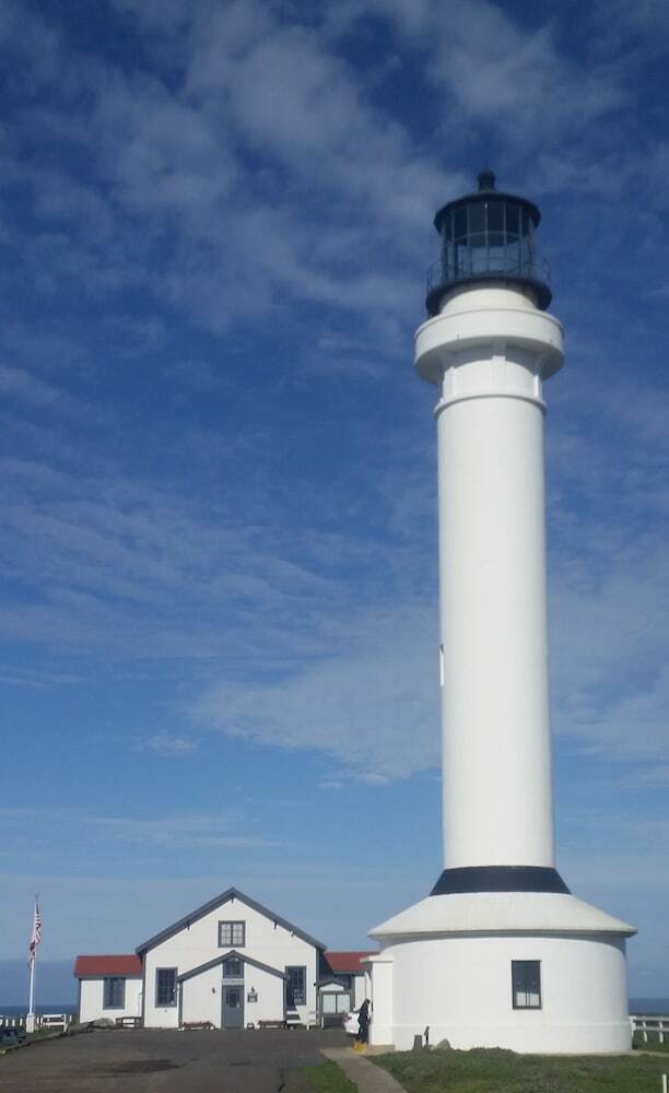 Posada Point Arena Lighthouse