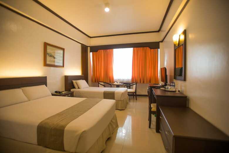 Hotel Luxur Place