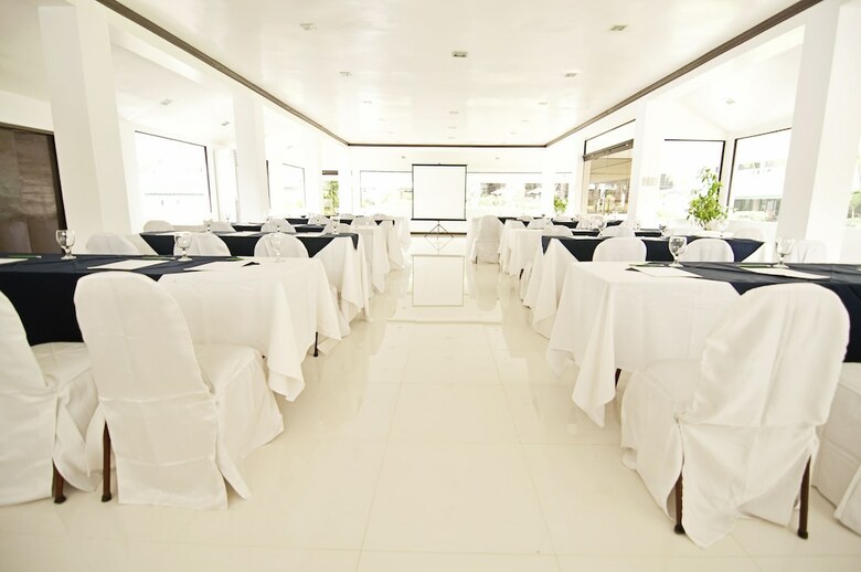 Hotel Luxur Place