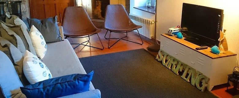 Hostal La Curva Surfhouse