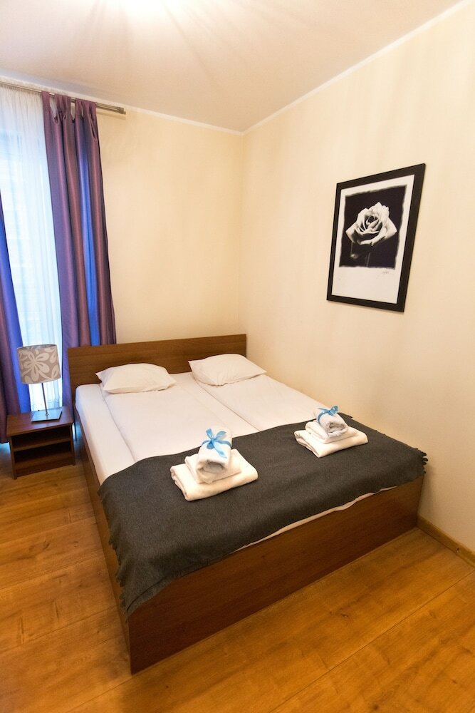 Pcd Aparthotel Wola