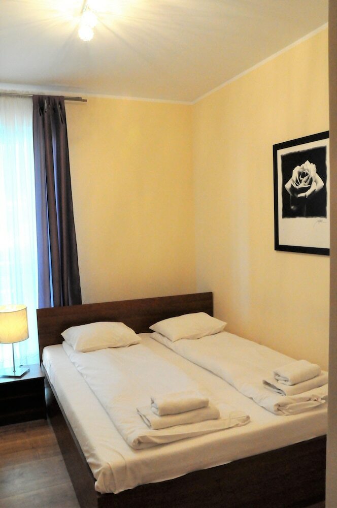 Pcd Aparthotel Wola