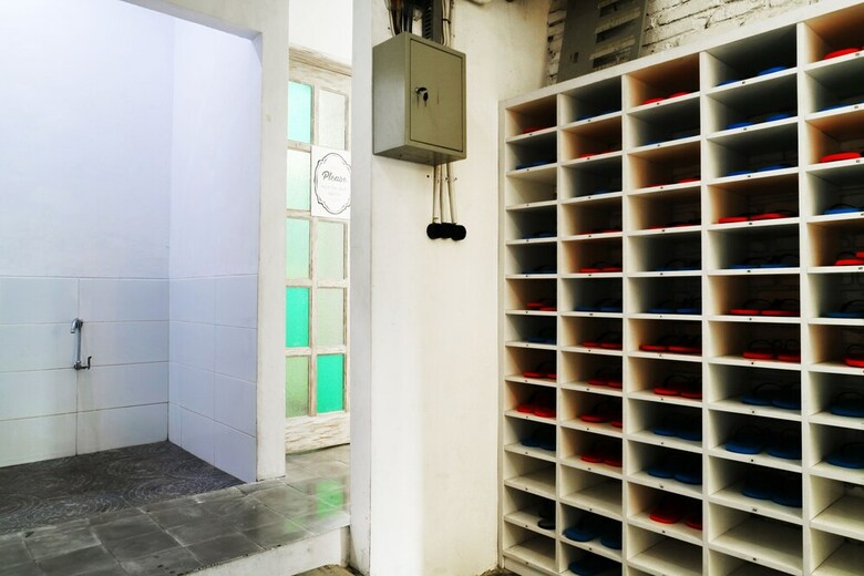 Hostal Mel's Dorm Hostel