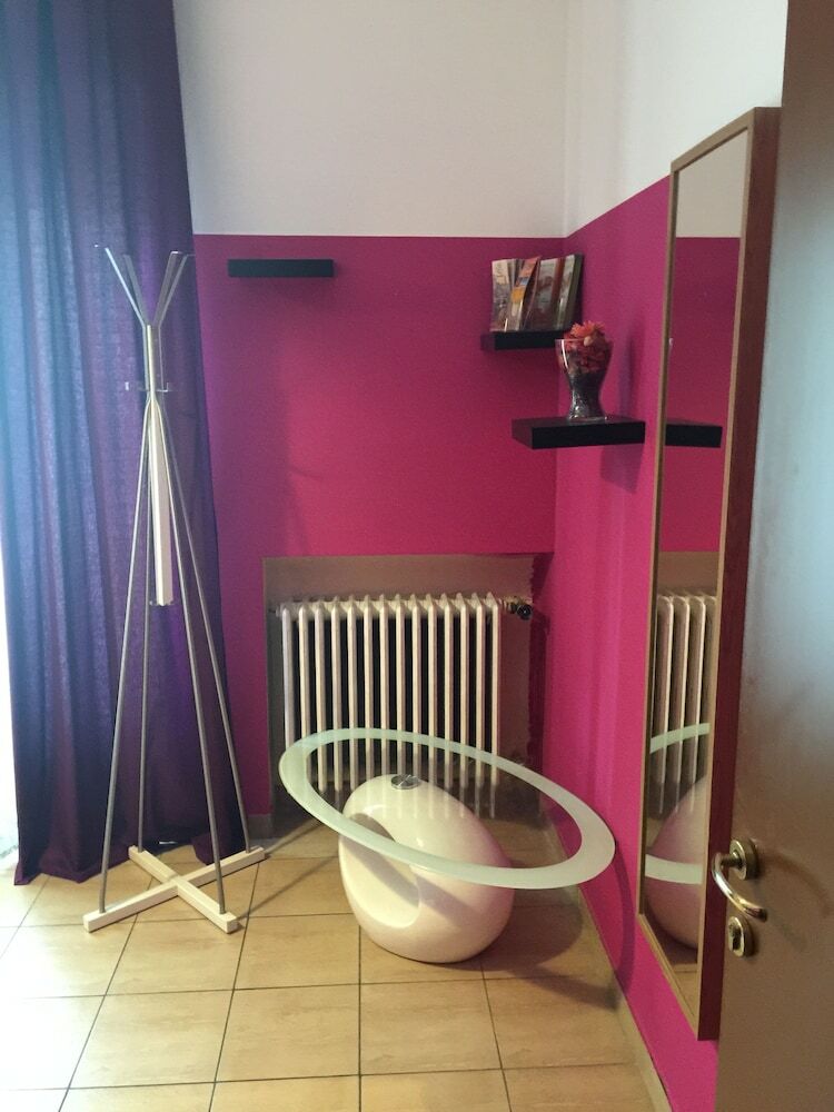 Hostal Rome City Hostel