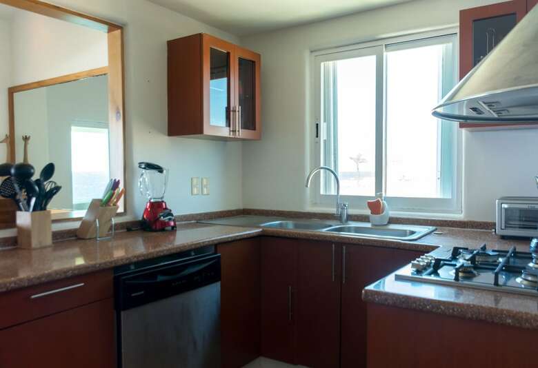 Apartamentos Costa Brava B4. Ocean View Balcony, Wifi, Netflix