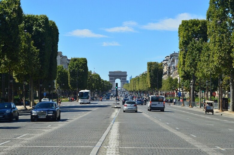 Apartamento Champs Elys�es - Lincoln, 140m2 Suites In Paris