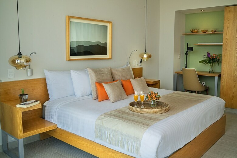 Opal Apt. 406 The Apartment Is Perfectly Located With Easy Acces