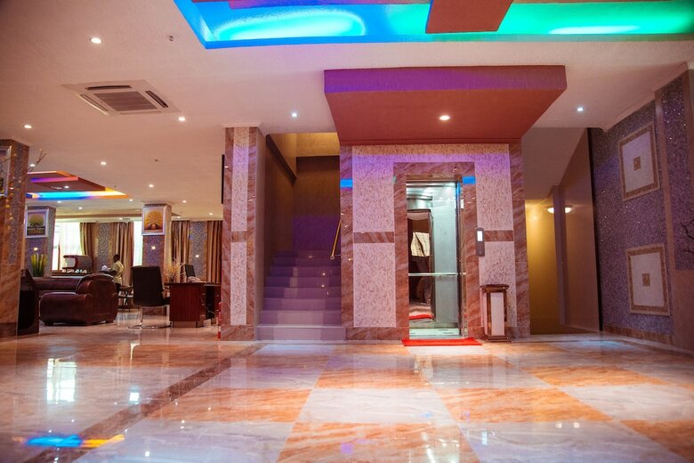 Tiffany Diamond Hotels