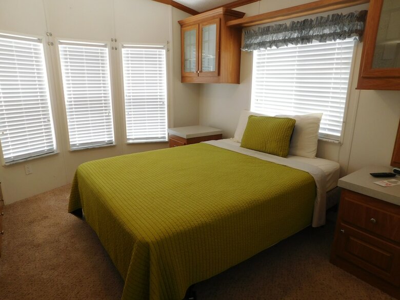 Cabana Guy Harvey Camp Mack Lodge & Rv Resort