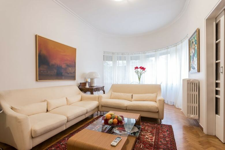 Apartamentos Elegant & Spacious 2bdr Flat