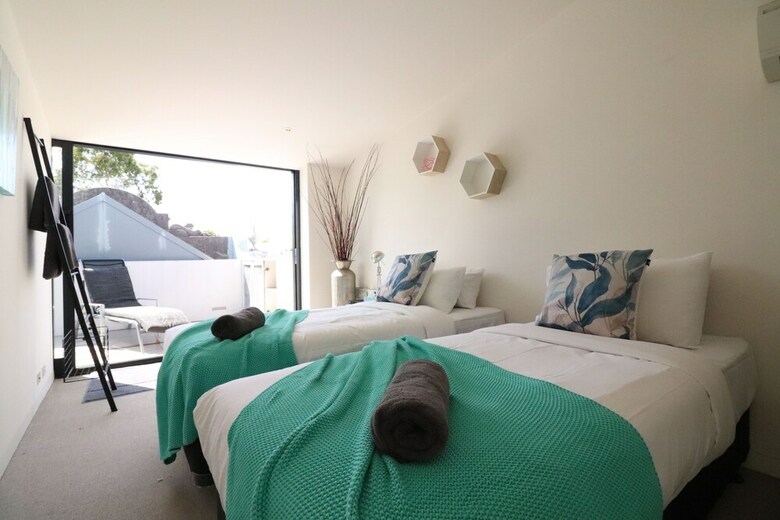 Inspired Designer Carlton North Terrace - Rejuvenate Stays