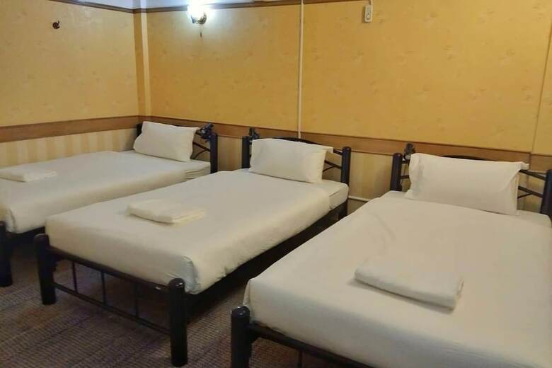 Hostal T Y Guest House