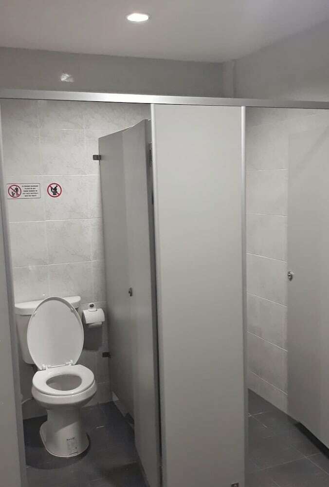 Hostal T Y Guest House