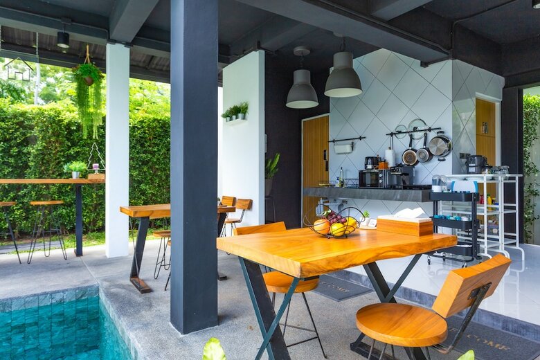 Hotel The Seaton House Phuket