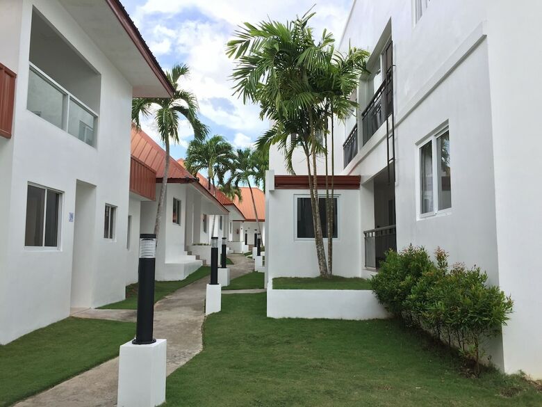 Heartland Hotel Service Rooms And Apartments