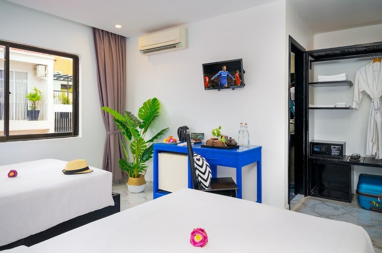 Popular Hotel & Spa