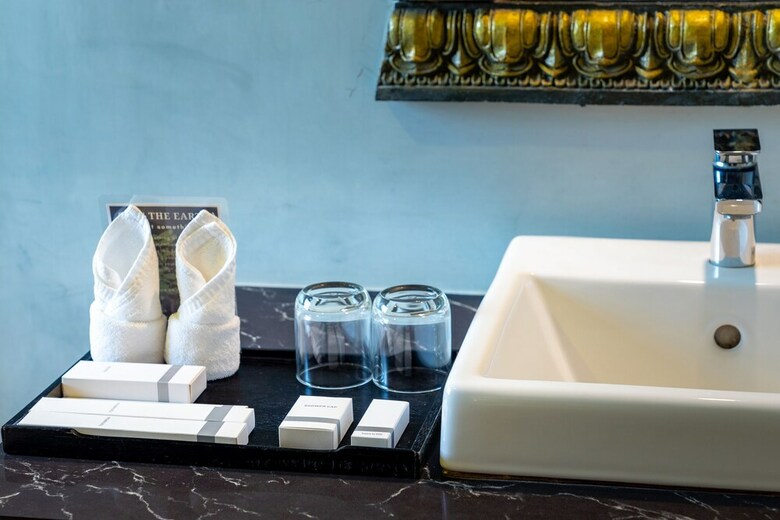 Popular Hotel & Spa