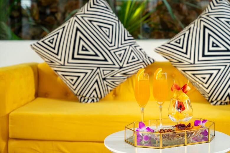 Popular Hotel & Spa