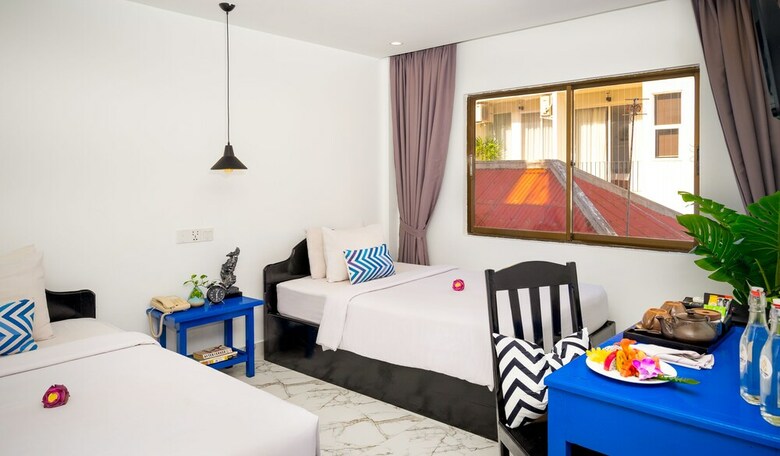 Popular Hotel & Spa
