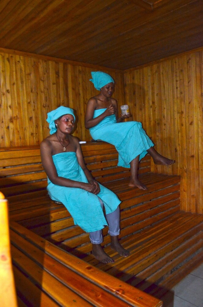Moonlight Hotel-namanve