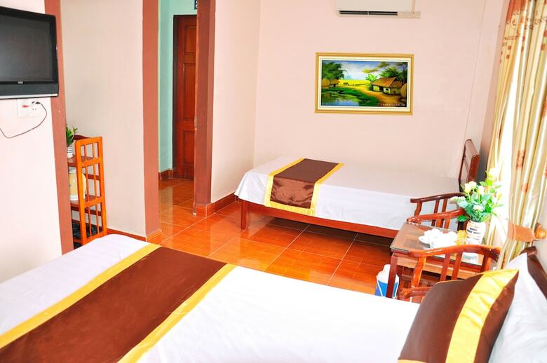 Hostal Ha Minh Hotel