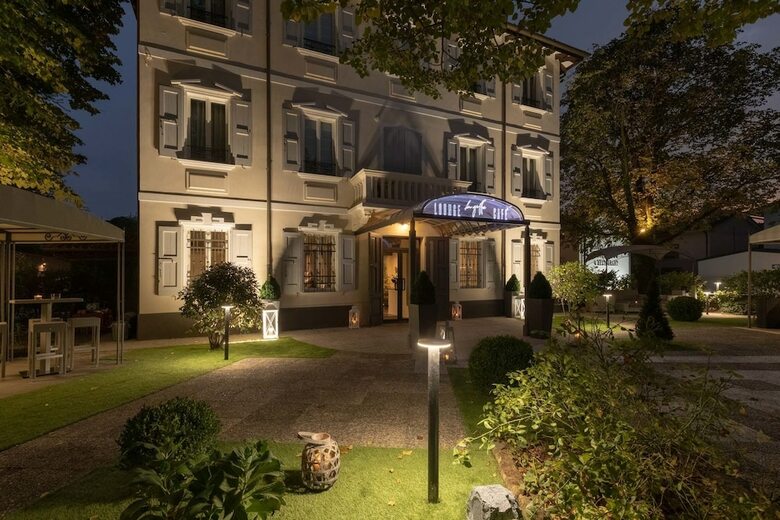 Hotel Villa Petra