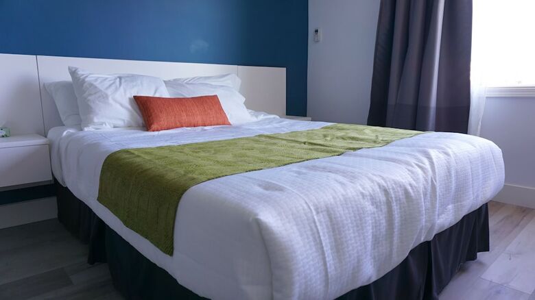 Hotel Hometel Suites