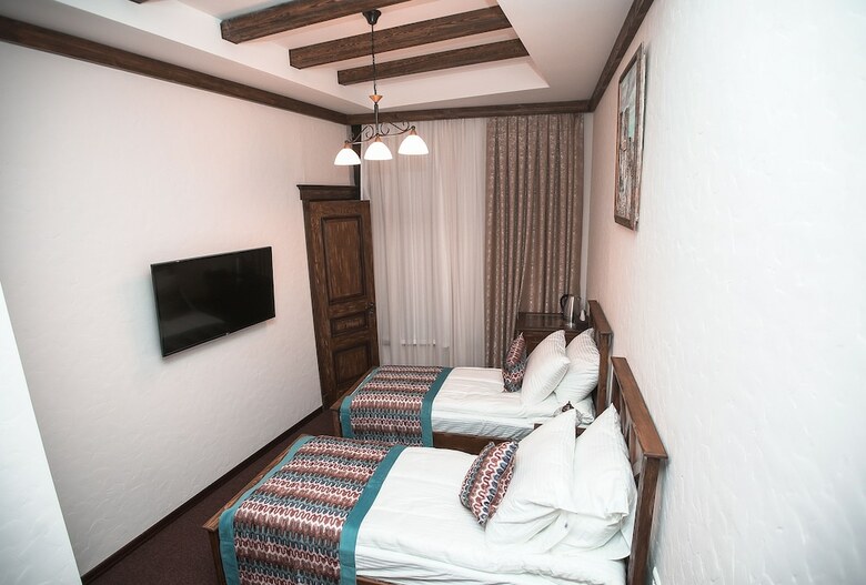 Maajid Hotel