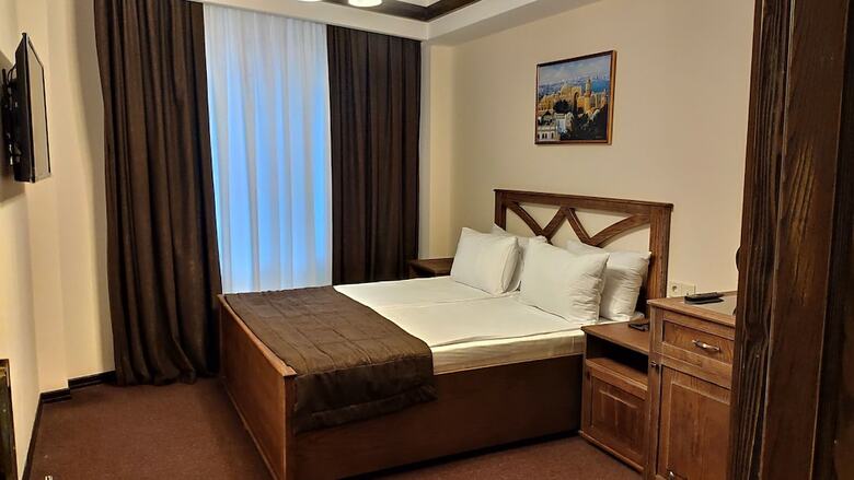 Maajid Hotel