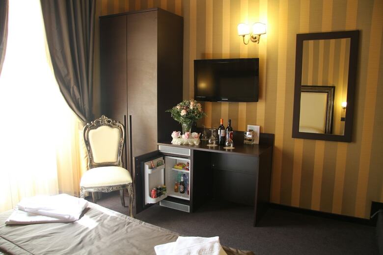 Nice Rome Holiday