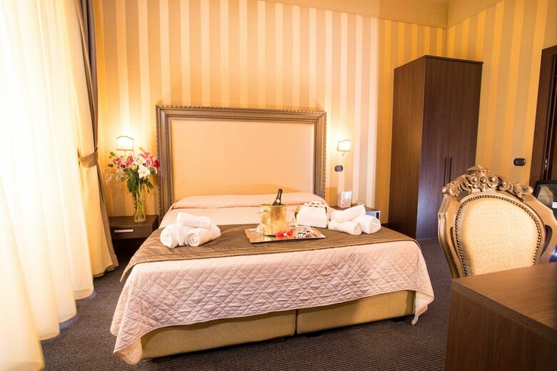 Nice Rome Holiday