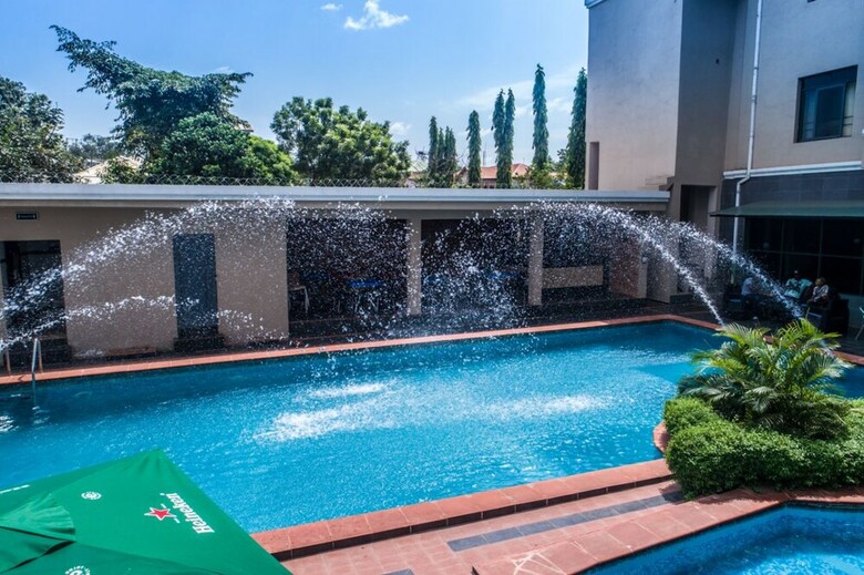 Hotel Adig Suites