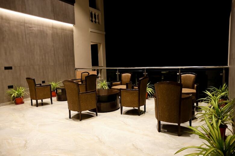 Hotel Amara Grand