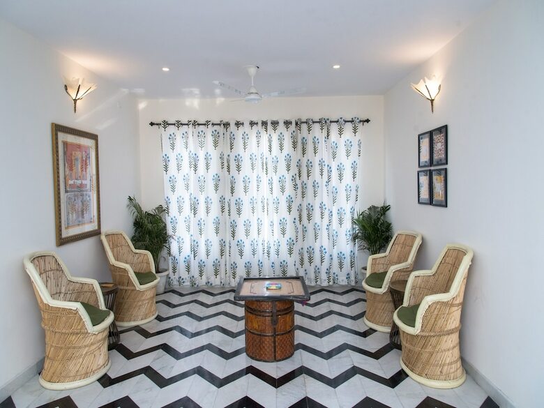 Hotel Oyo 13793 Villa Sagat Raaso