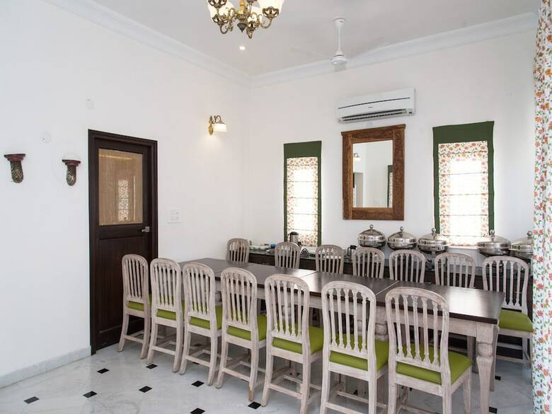 Hotel Oyo 13793 Villa Sagat Raaso