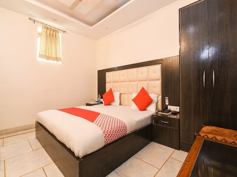 Apartamentos Oyo 14721 Hotel Vishesh Continental