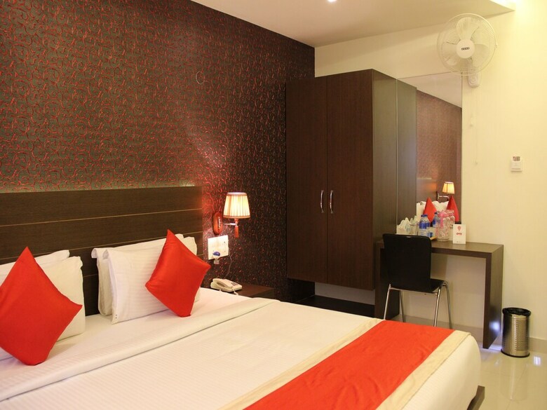 Oyo 5702 Hotel Rajmahal Orchid