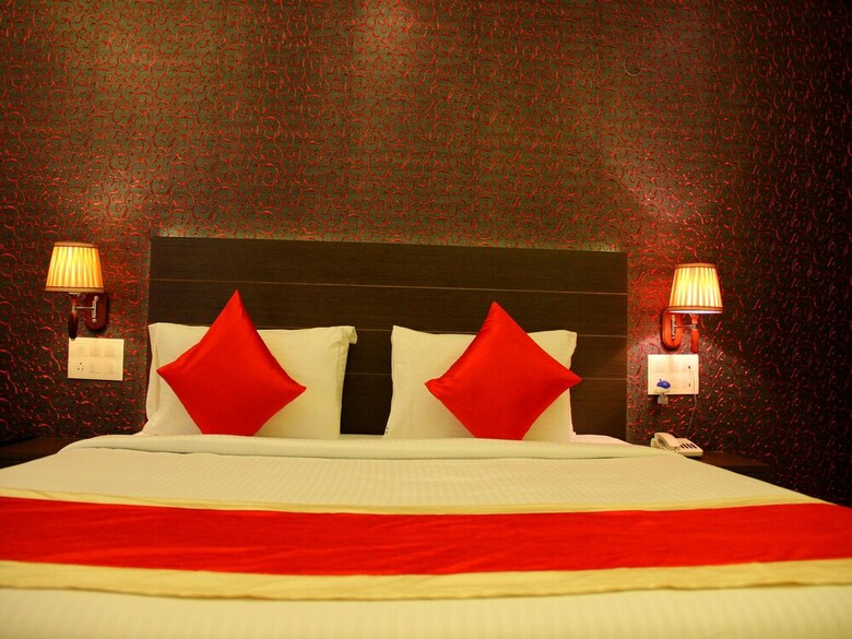 Oyo 5702 Hotel Rajmahal Orchid