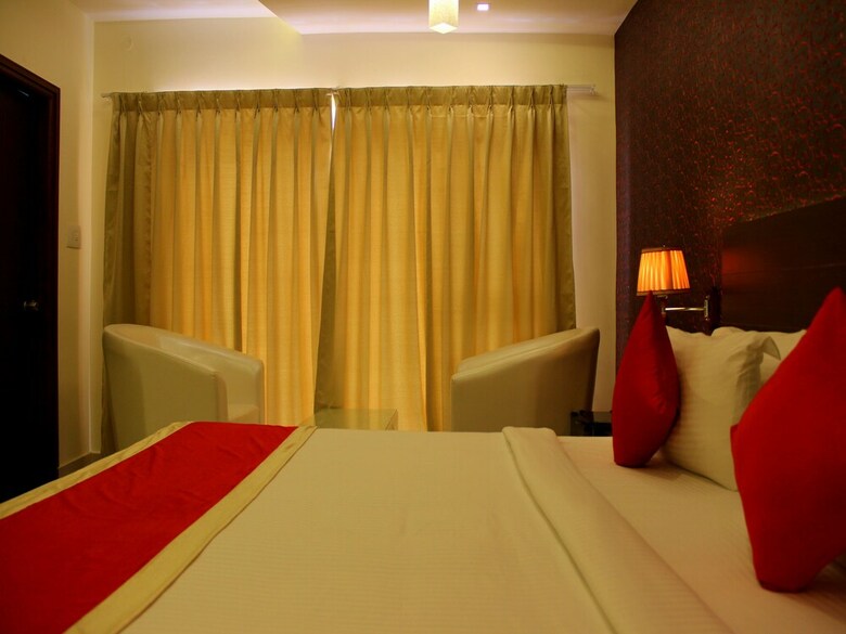 Oyo 5702 Hotel Rajmahal Orchid