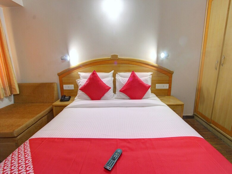 Hotel Oyo 15781 Shree Adiga Residency