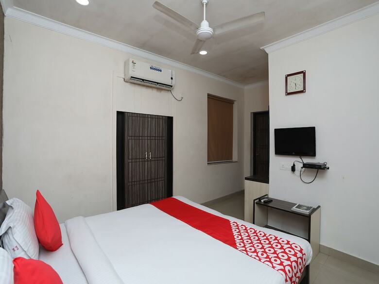 Hotel Oyo Flagship 16097 Neeranand Regency Bhowanipore