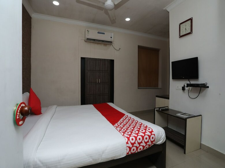 Hotel Oyo Flagship 16097 Neeranand Regency Bhowanipore