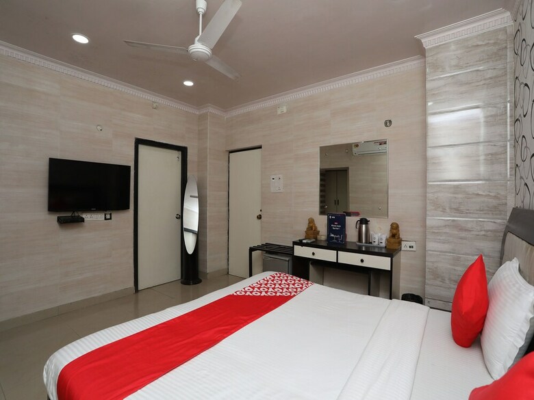 Hotel Oyo Flagship 16097 Neeranand Regency Bhowanipore