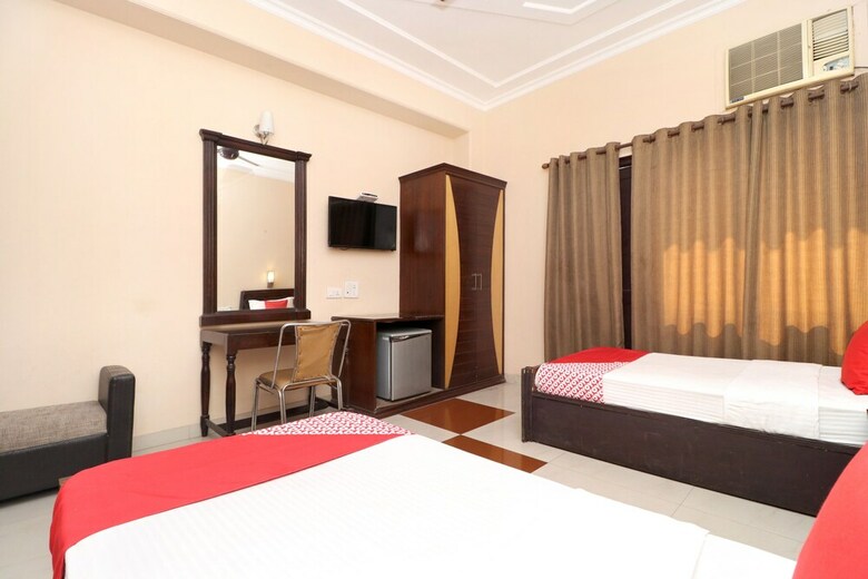 Oyo 17381 Hotel City Look