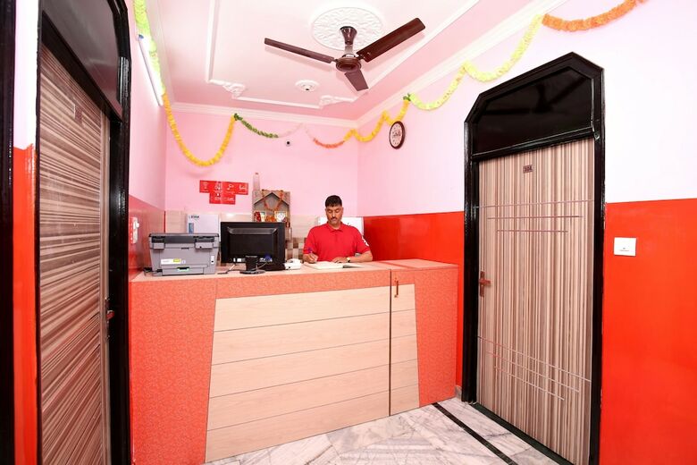 Oyo 16715 Hotel City Luxury 45