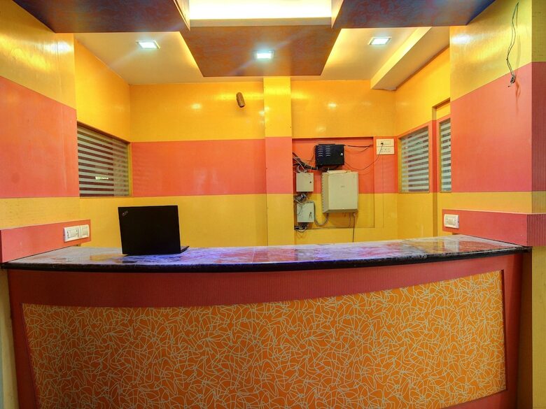Hotel Oyo 17116 Lng Hospitality