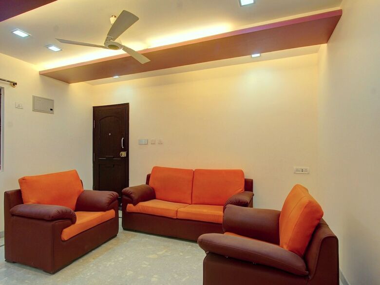 Hotel Oyo 17116 Lng Hospitality