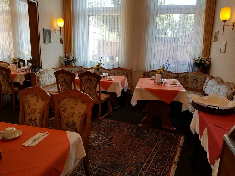 City Hotel Garni