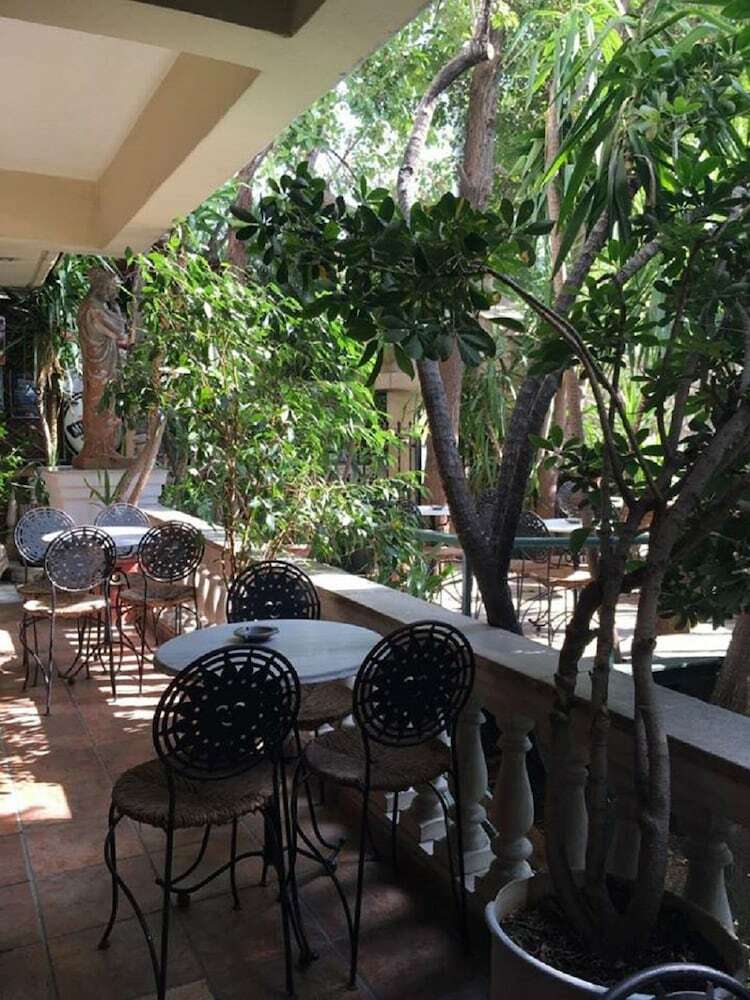 Hostal Tithora Athens Hostel
